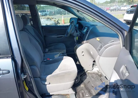 2006 Toyota Sienna Le z USA, uszkodzony, nr VIN 5TDZA23C86S414638